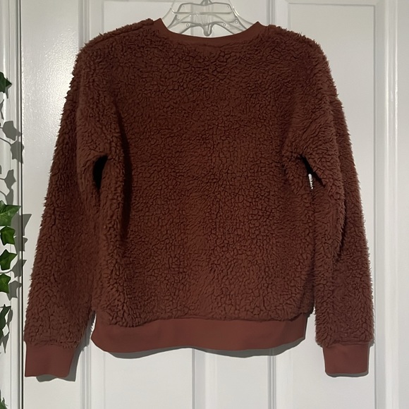 a new day sweater, x-small, see color in third picture - Picture 2 of 4